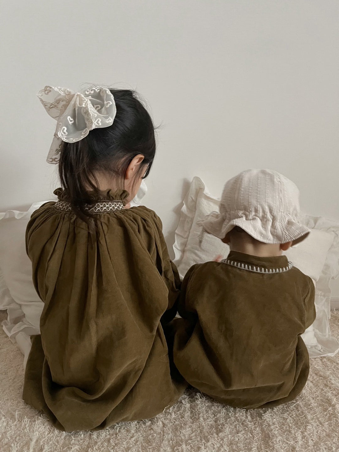 【新作:10/27以降発送】 monbebe / Charlotte smock dress