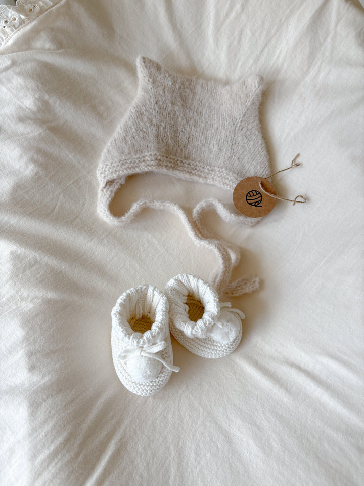 bébé / knit pompom shoes