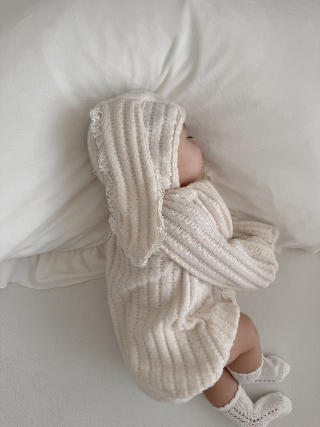 【11/28 ivory/cream S再入荷】 monbebe / Knit bonbon suit(bonnet set)