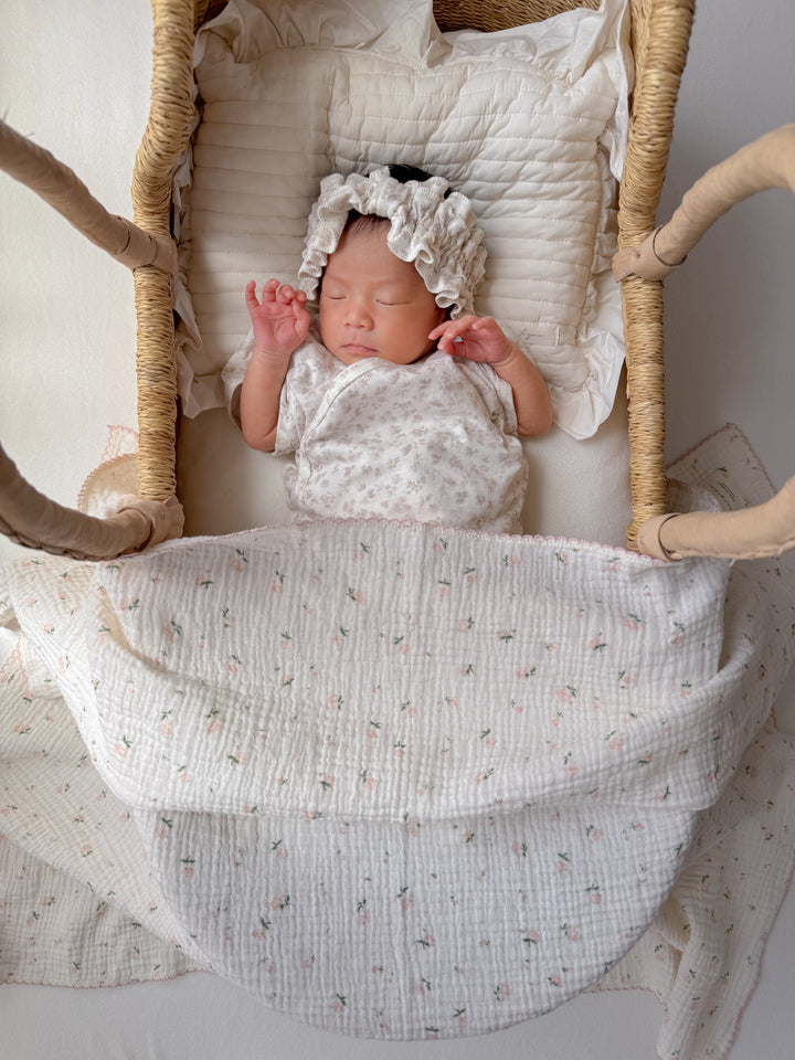 1gram  / WooWoo Floral Gauze Blanket