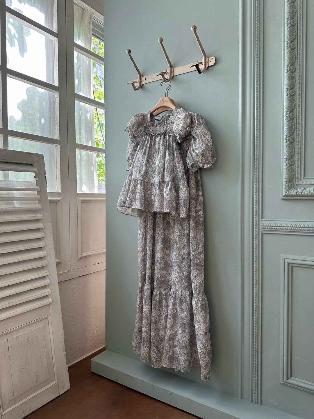 【予約】monbebe / Hazy Flower Dress