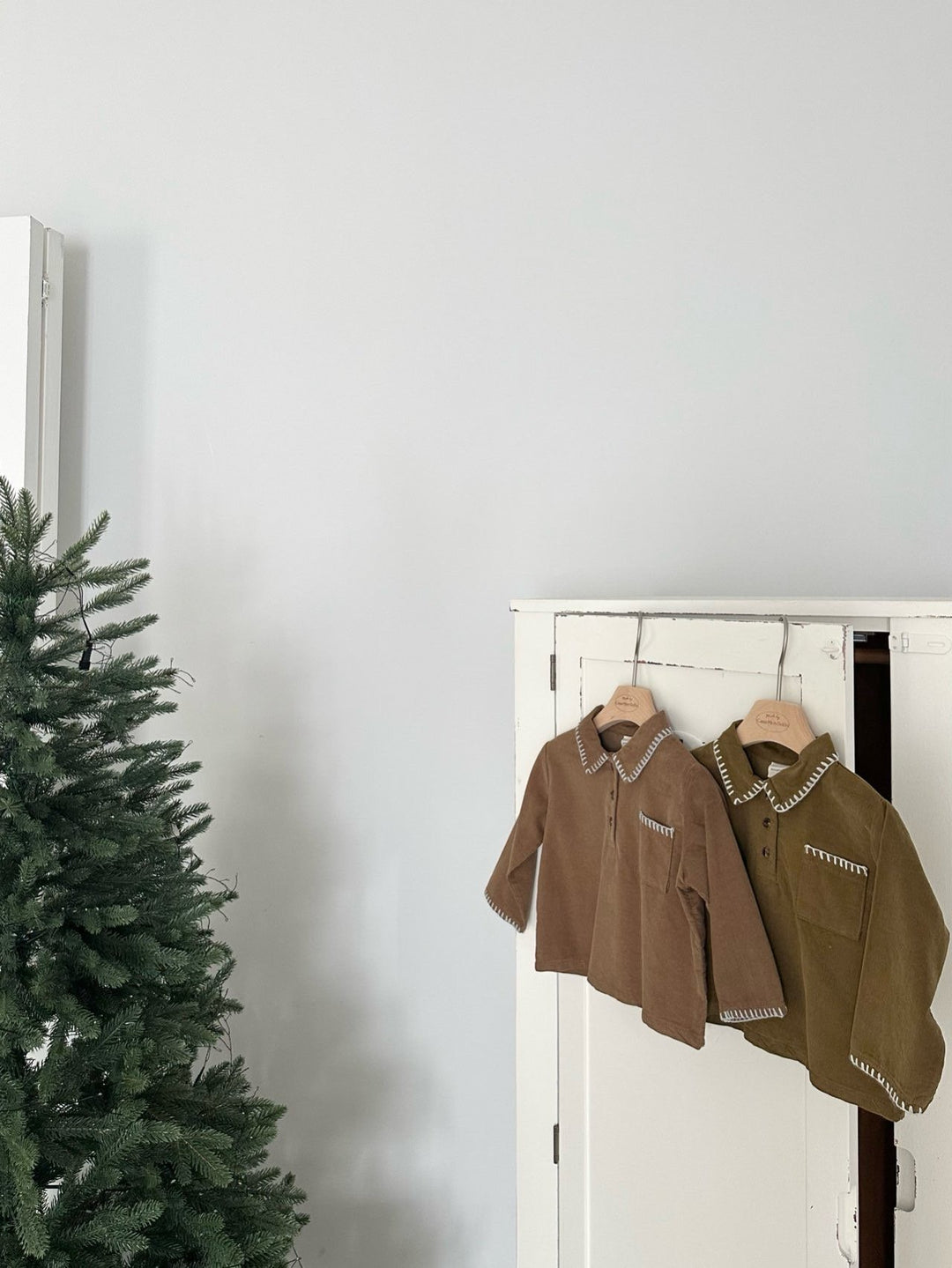 【新作:10/27以降発送】 monbebe / Louis melo shirts