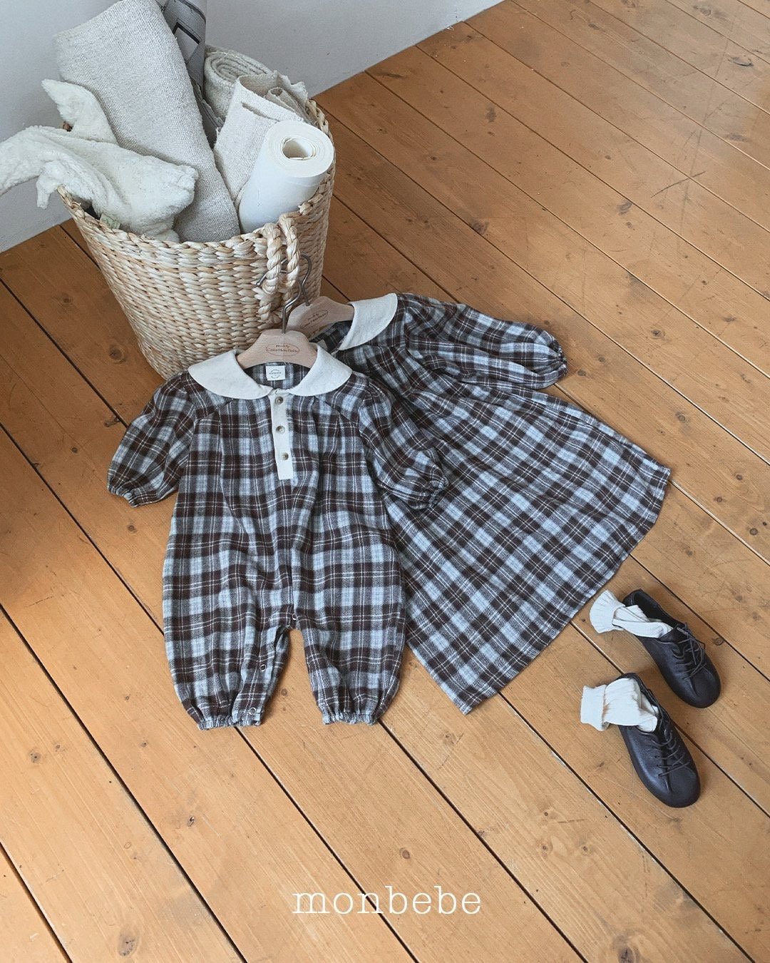 monbebe / Lovey Check Suit