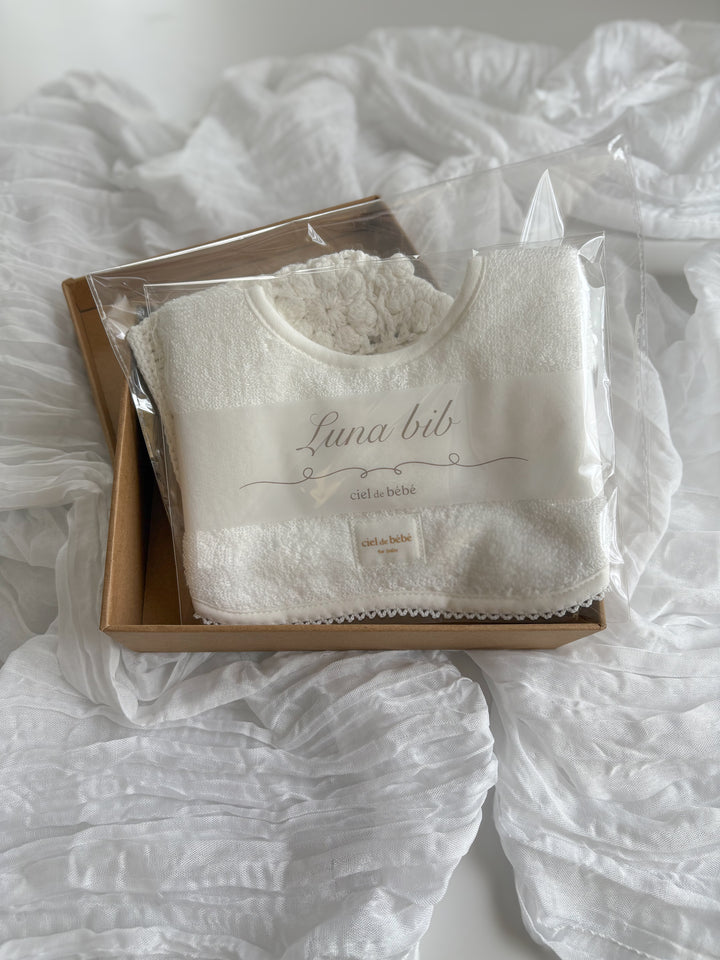 bébé  / Luna bib