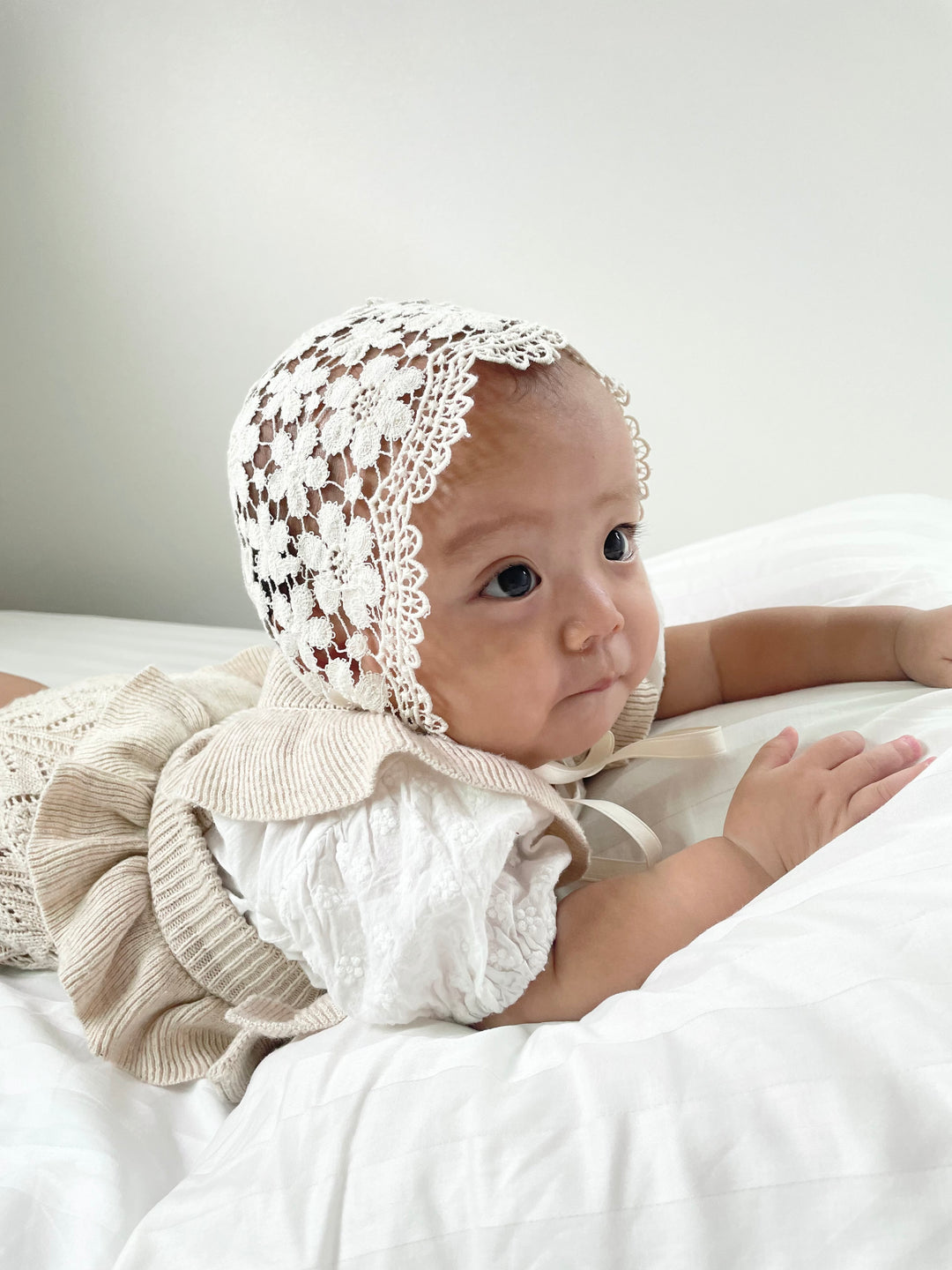 marron / Lace bonnet