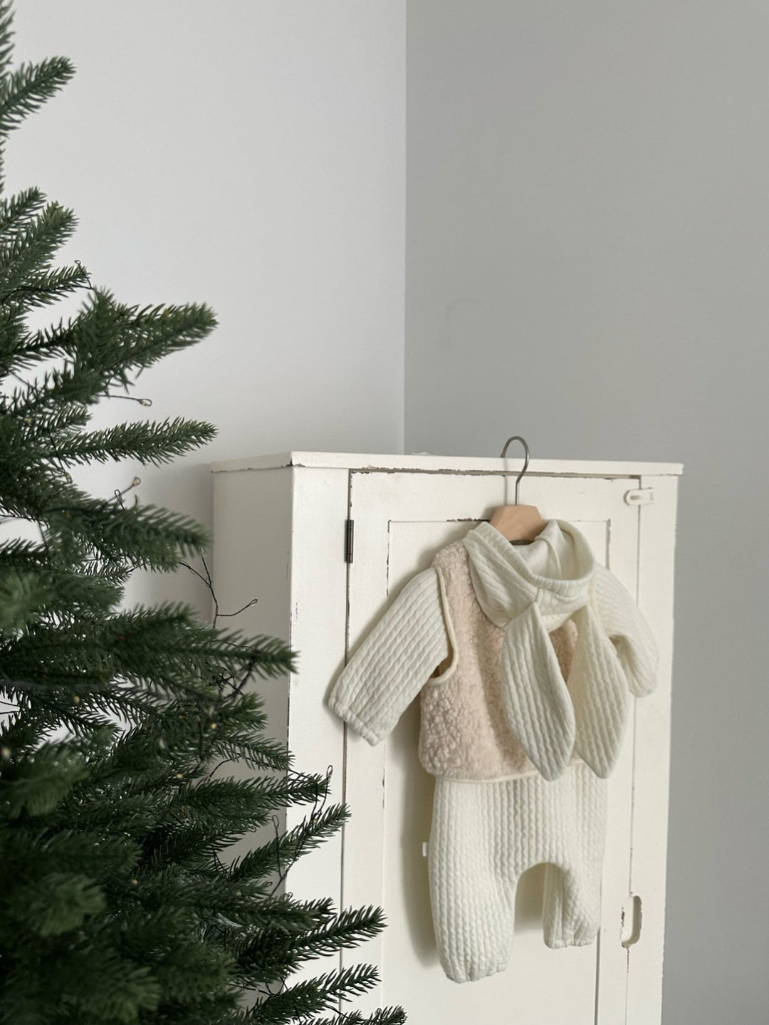 【新作:10/27以降発送】 monbebe / Bunny knit suit