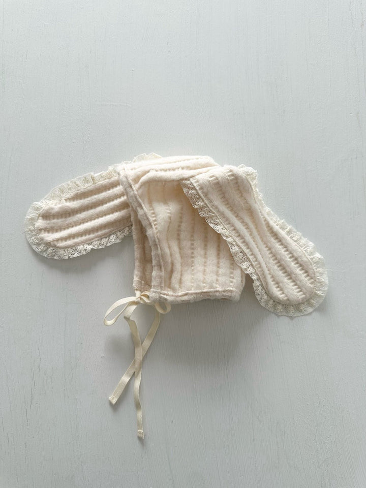 【11/28 ivory/cream S再入荷】 monbebe / Knit bonbon suit(bonnet set)