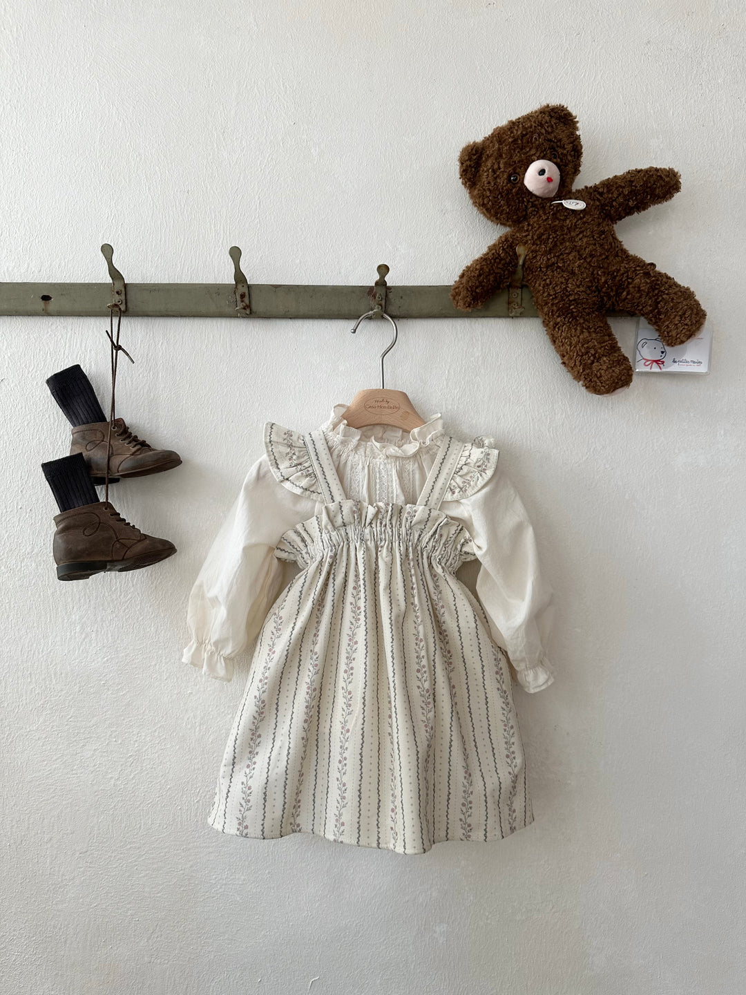 monbebe / Corduroy Frill Dress