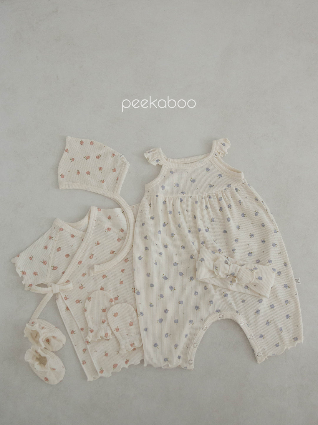 peekaboo  / Darling baby suit