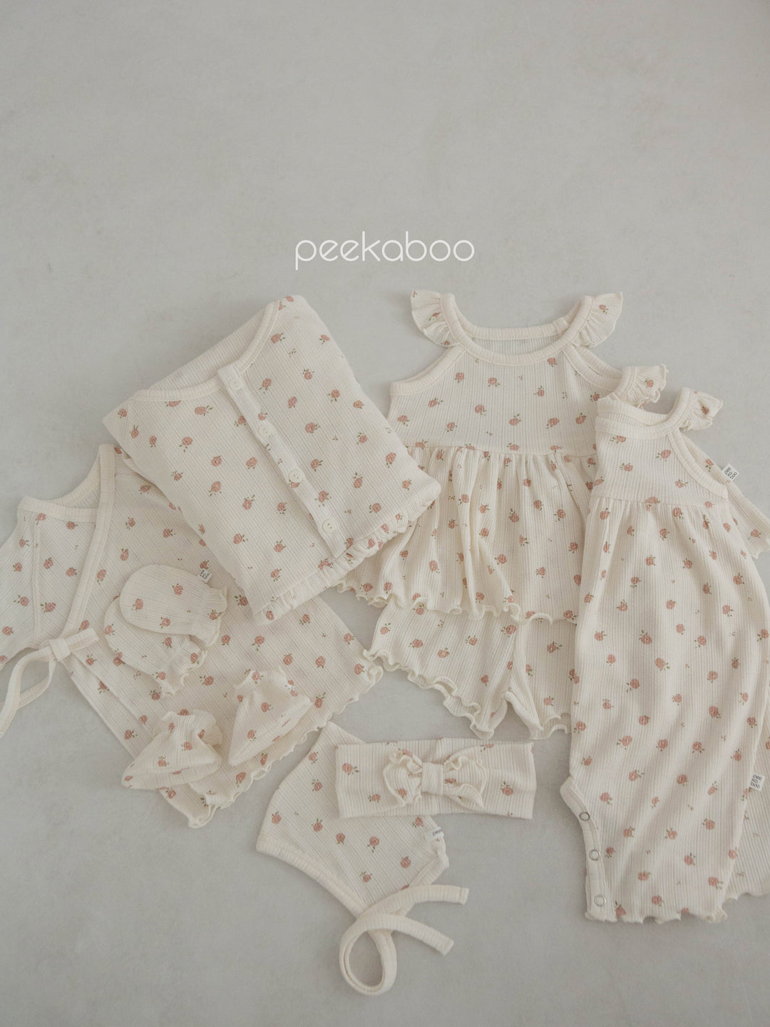 peekaboo  / Darling baby suit