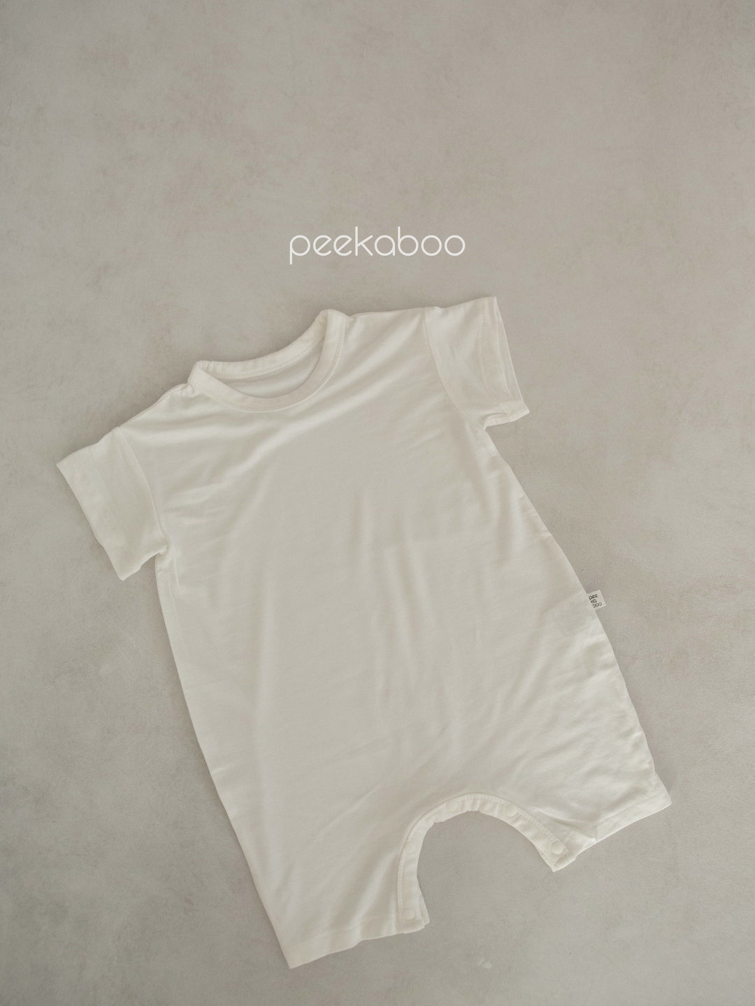 peekaboo  / panda baby suit