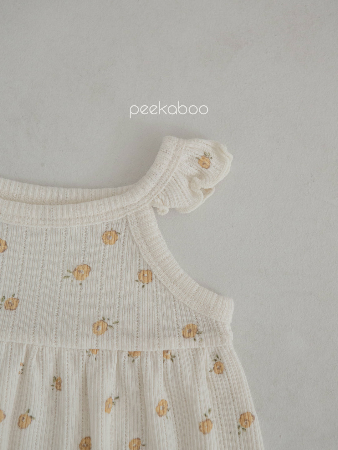 peekaboo  / Darling baby suit