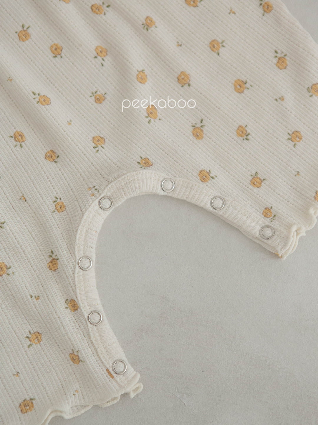 peekaboo  / Darling baby suit