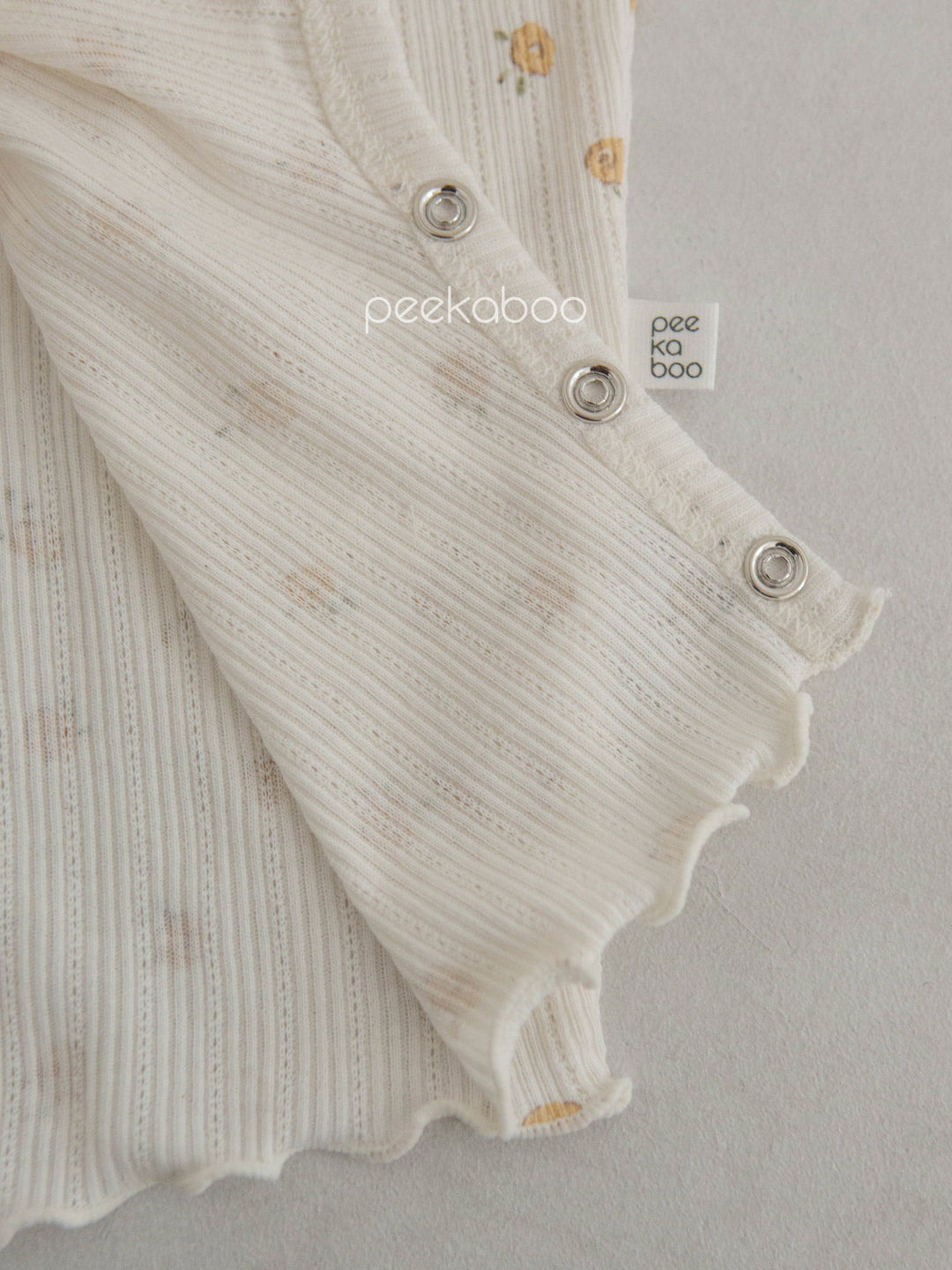 peekaboo  / Darling baby suit