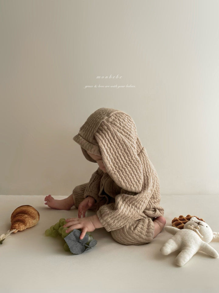 【新作:10/27以降発送】 monbebe / Bunny knit suit