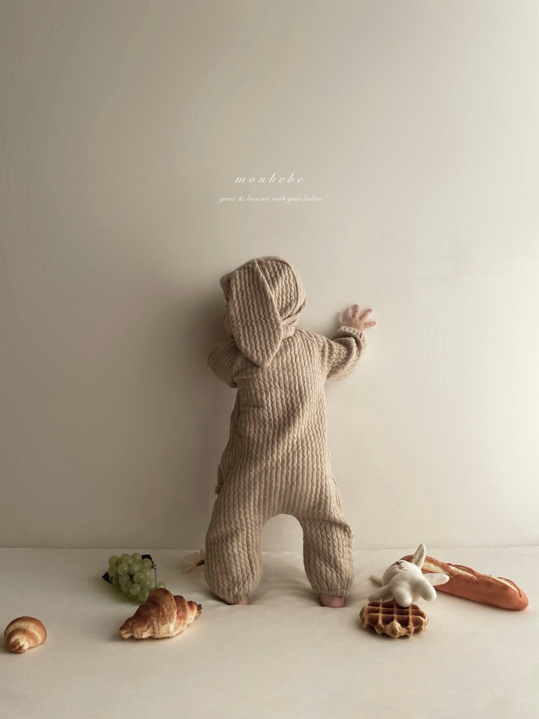 【新作:10/27以降発送】 monbebe / Bunny knit suit