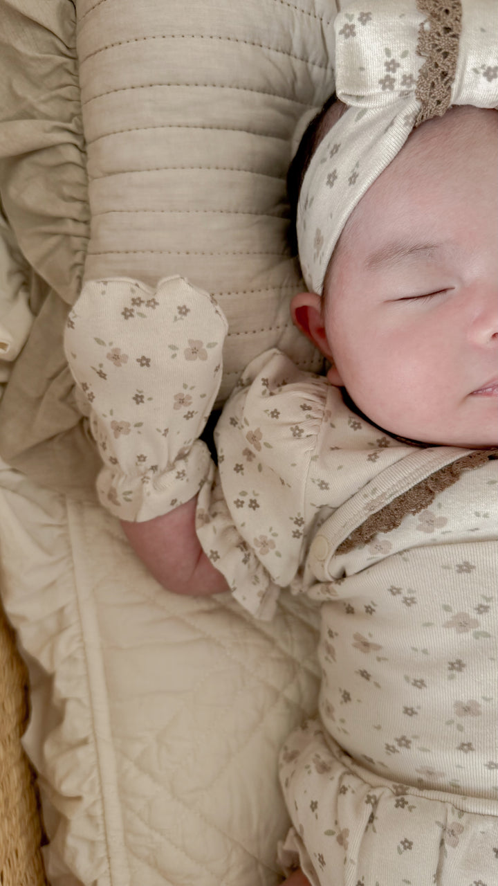 peekaboo  / Bella newborn set