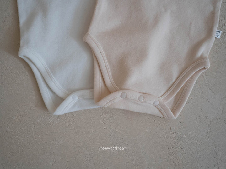 peekaboo  / roy suit