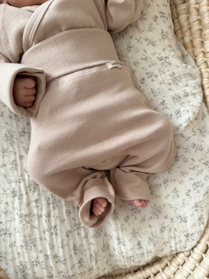 peekaboo / collin newborn set