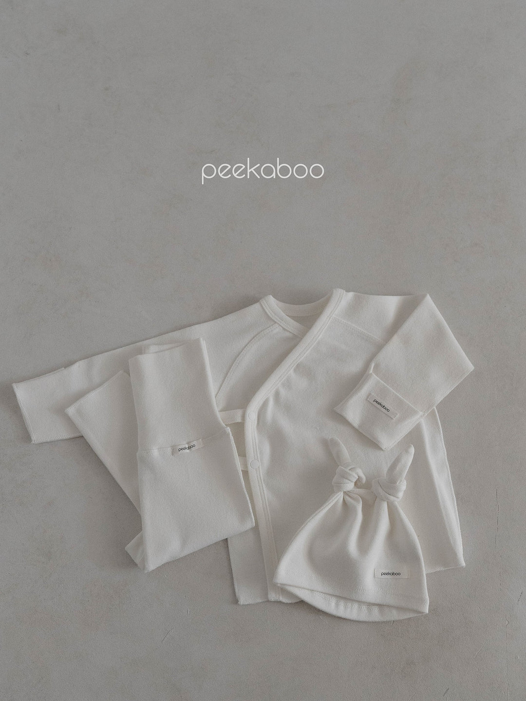 peekaboo / collin newborn set