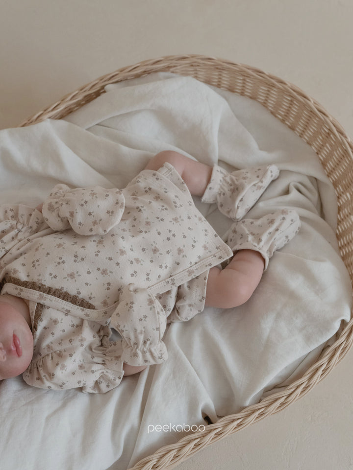 peekaboo  / Bella newborn set