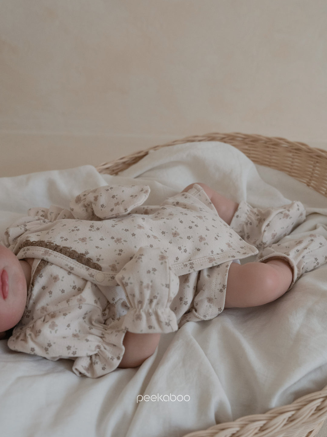 peekaboo  / Bella newborn set