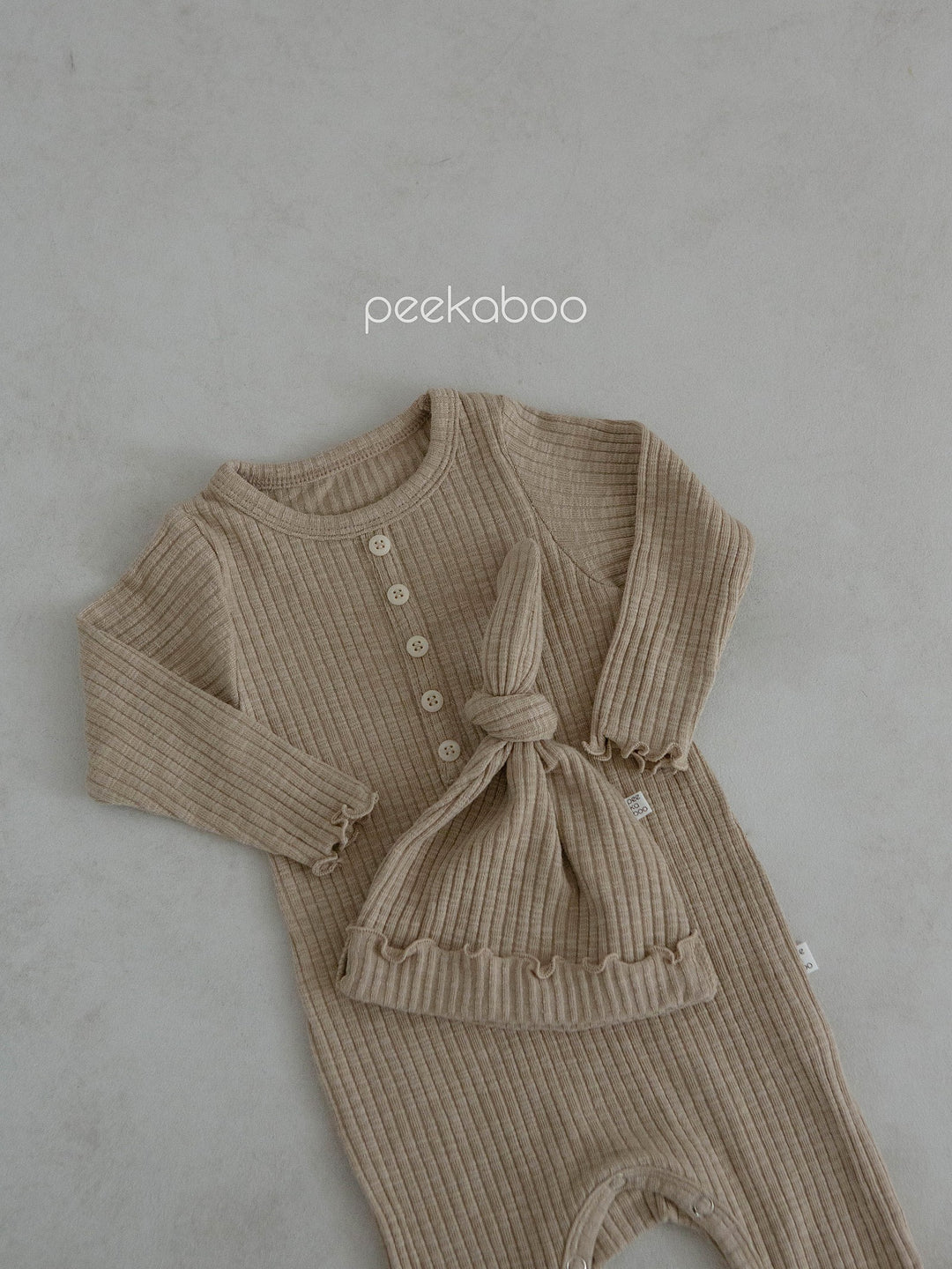 peekaboo / ann baby suit