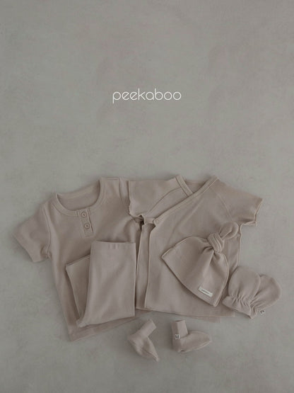 peekaboo  / vanilla baby set