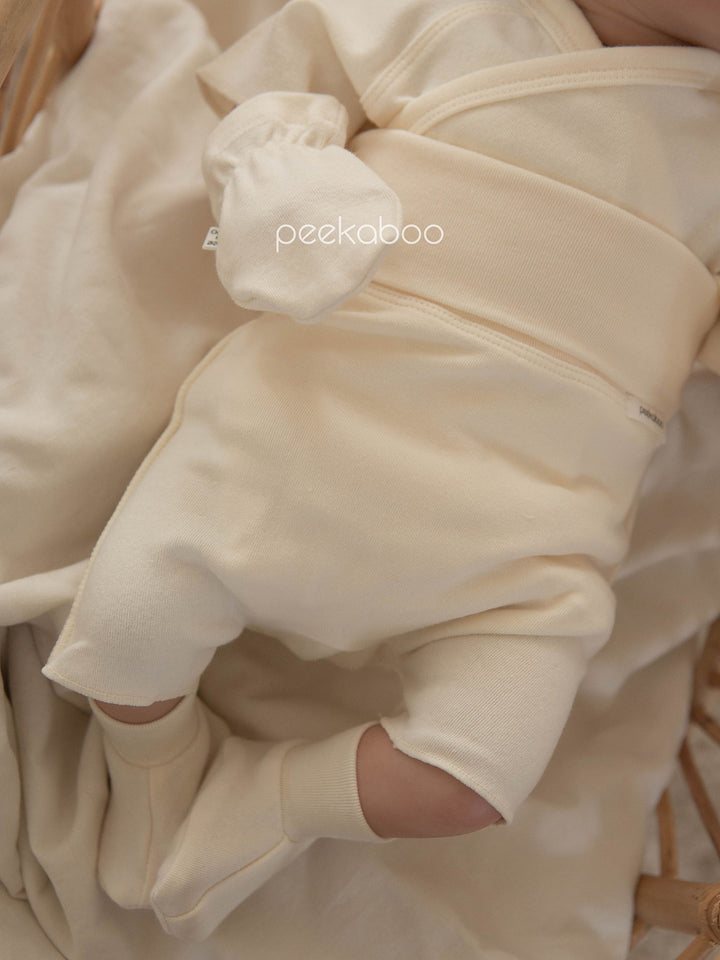 peekaboo  / vanilla newborn set