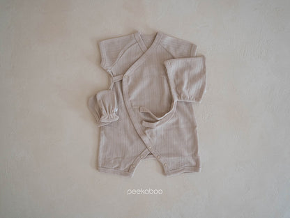 peekaboo  / Becoming newborn set