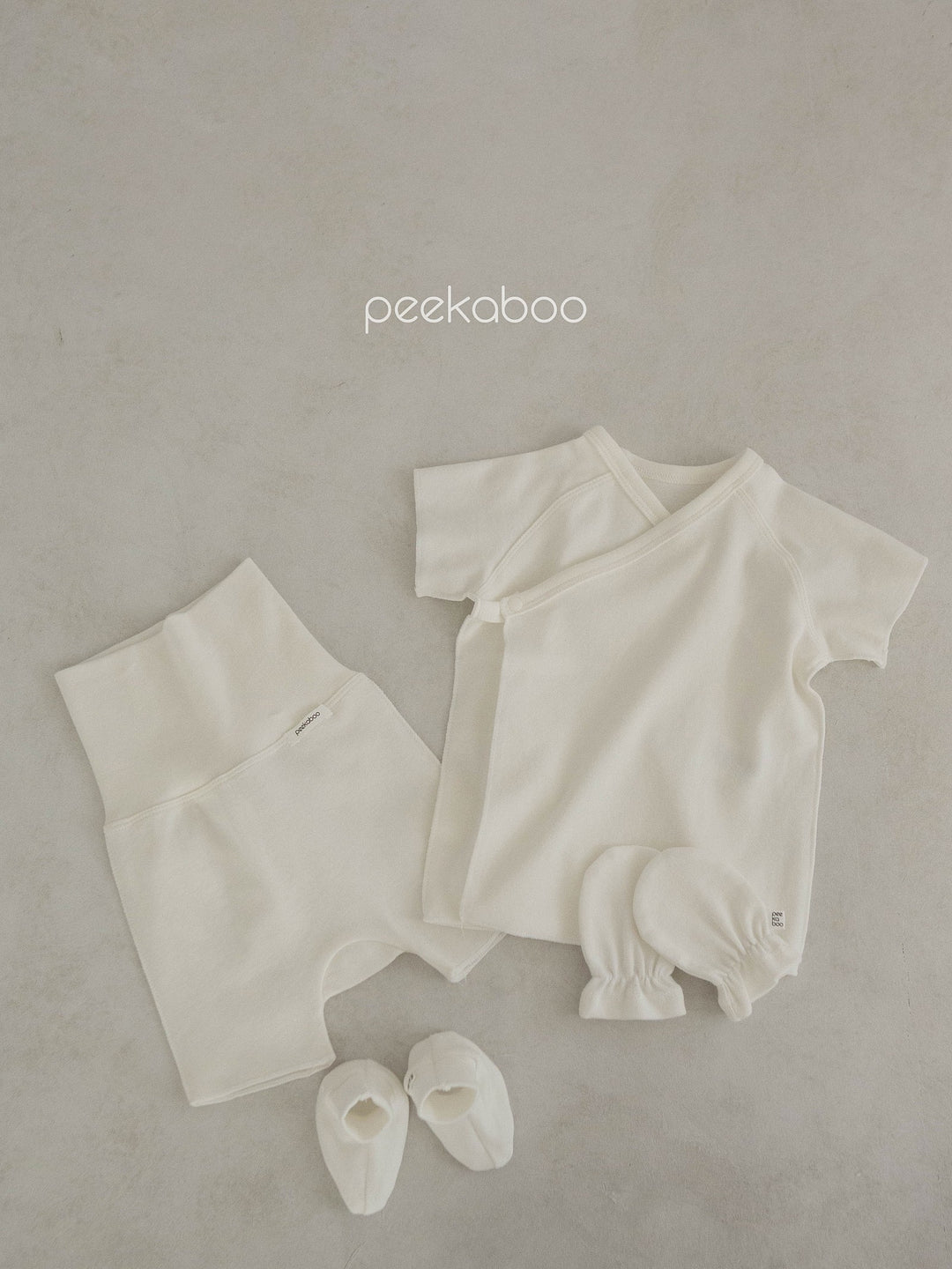 peekaboo  / vanilla newborn set