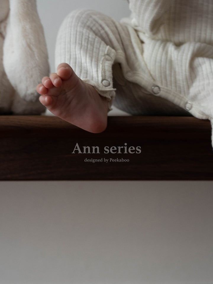 peekaboo / ann baby suit