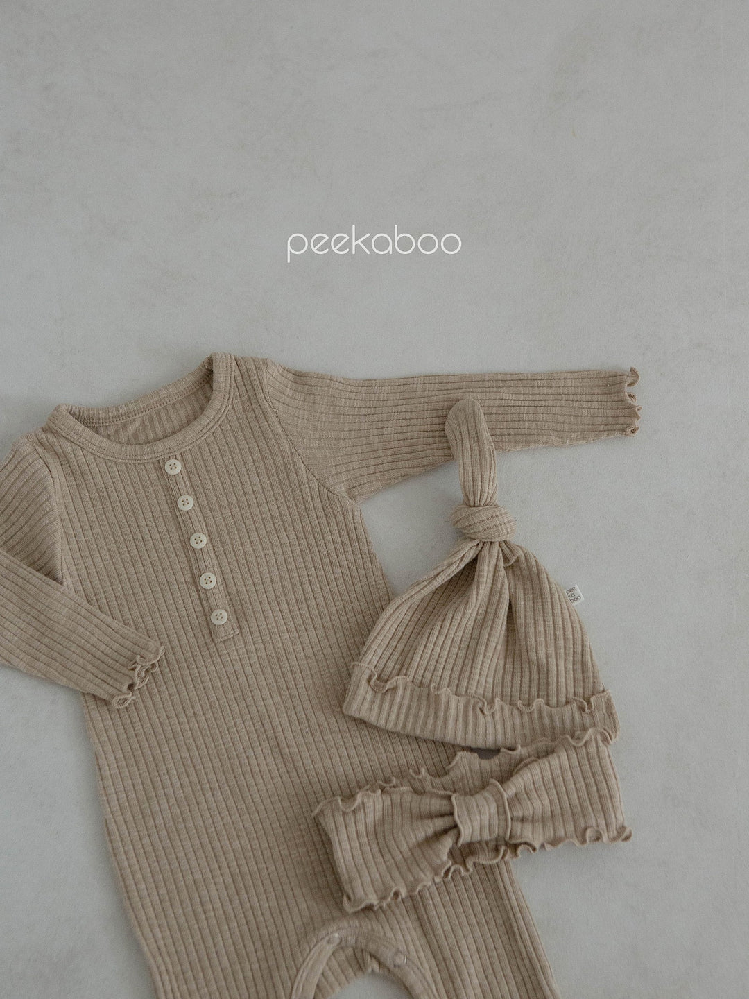 peekaboo / ann baby suit