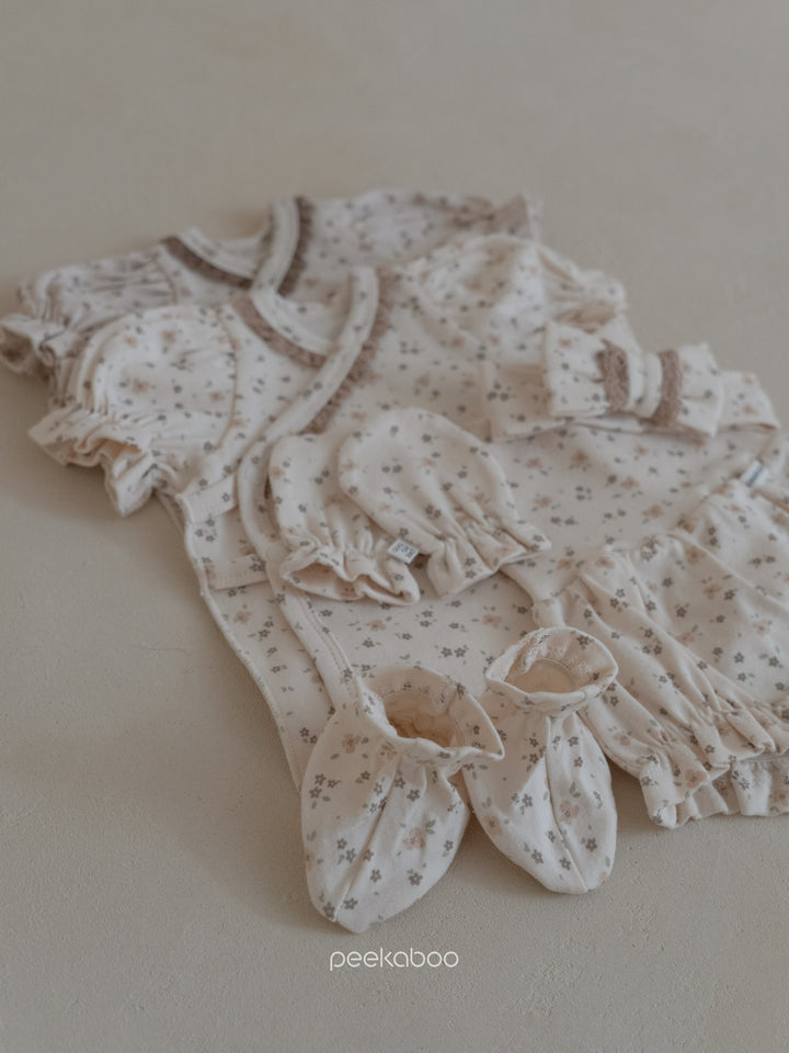 peekaboo  / Bella newborn set