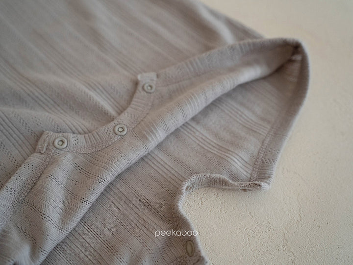 peekaboo  / Becoming babysuit