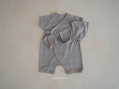 peekaboo  / Becoming newborn set