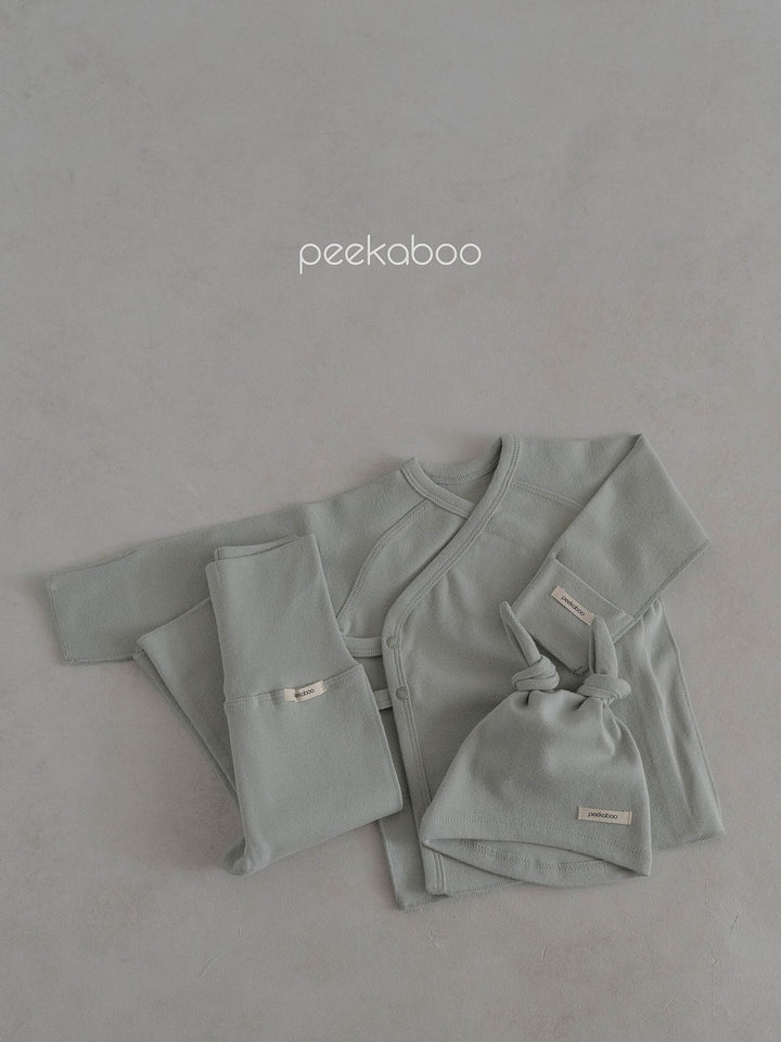 peekaboo / collin newborn set