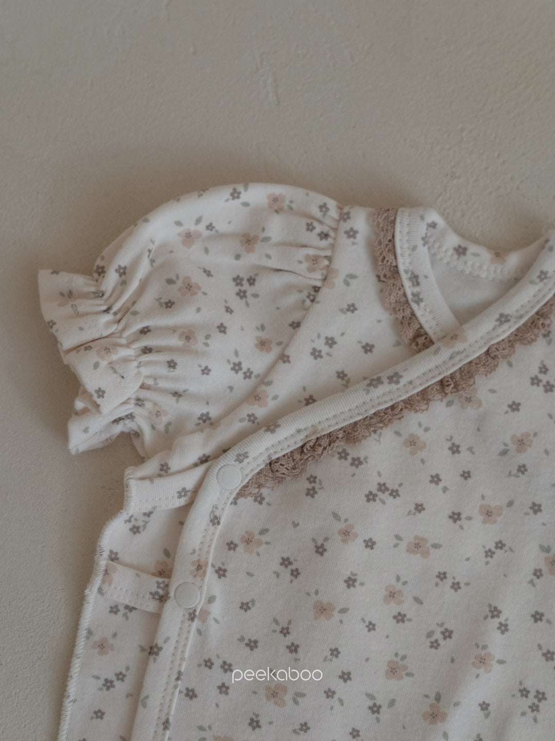 peekaboo  / Bella newborn set