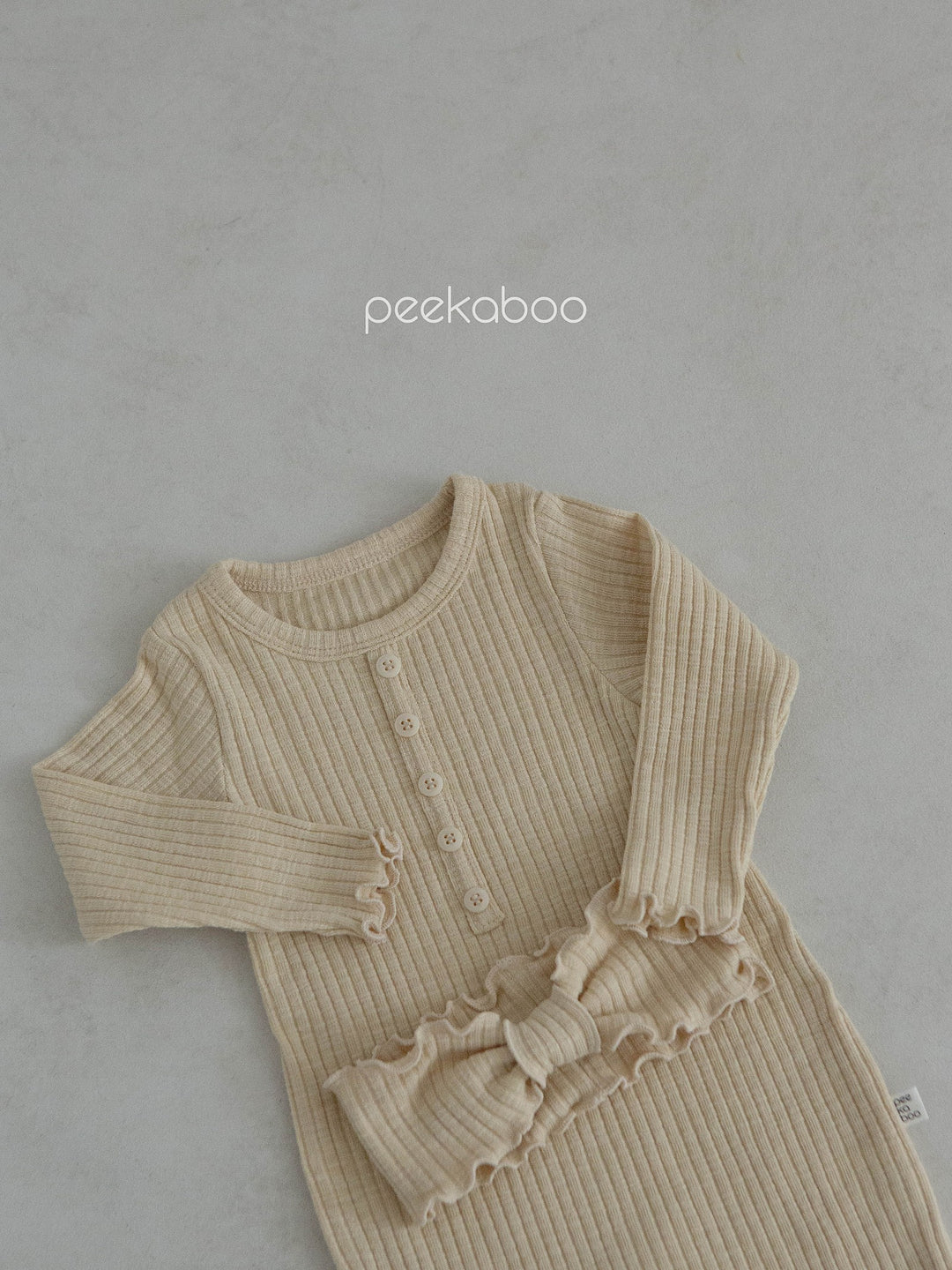 peekaboo / ann baby suit