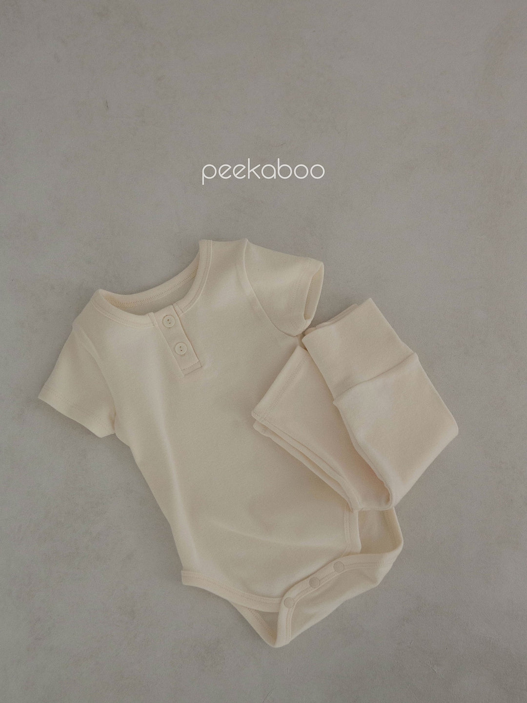 peekaboo  / vanilla baby set