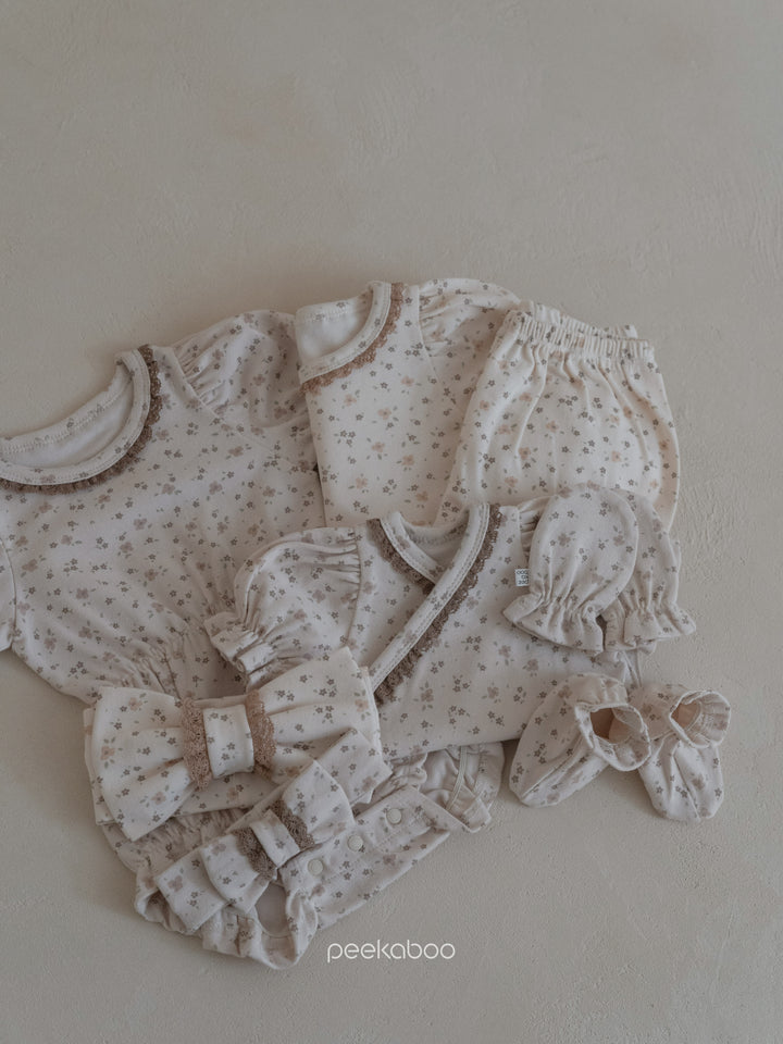 peekaboo  / Bella newborn set