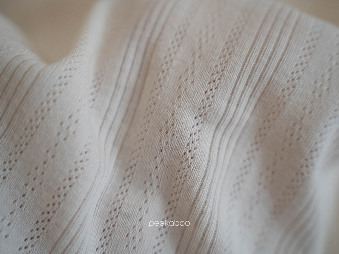 peekaboo  / Becoming babysuit