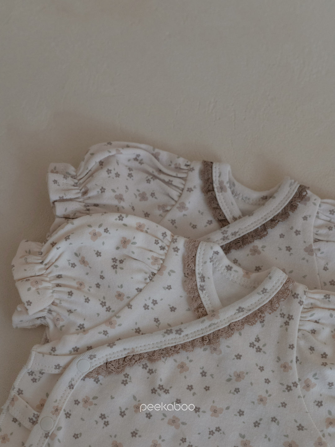 peekaboo  / Bella newborn set