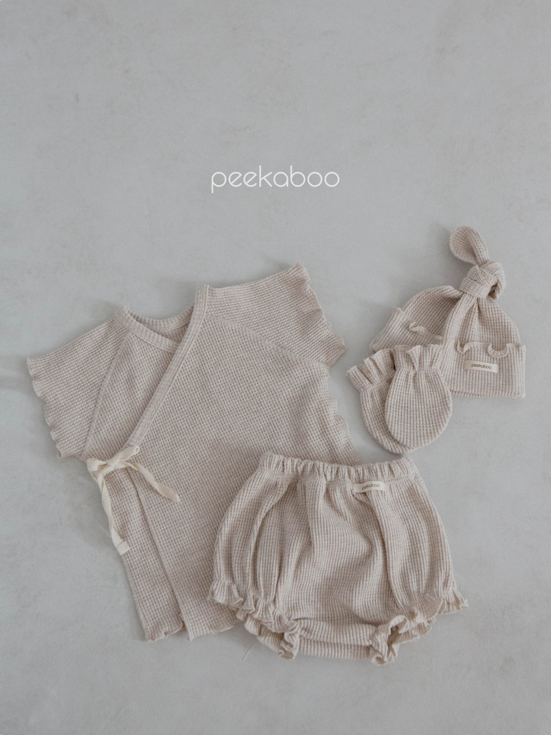 【3/15発売開始】peekaboo / yes newborn set