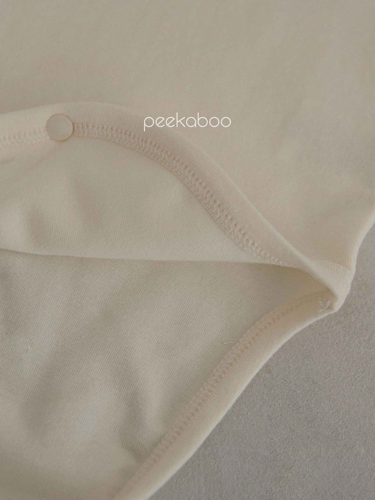 peekaboo  / vanilla baby set