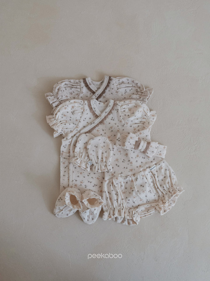 peekaboo  / Bella newborn set