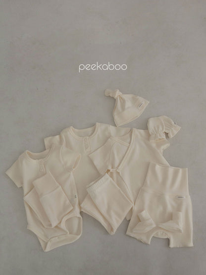 peekaboo  / vanilla baby set