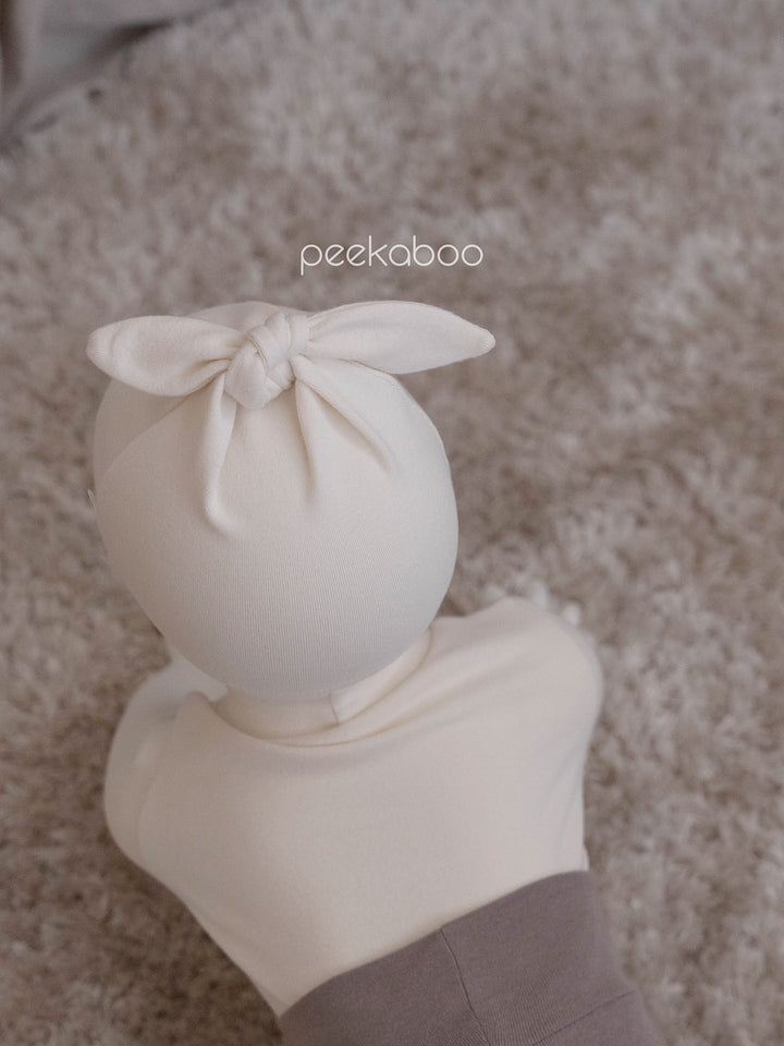 peekaboo / collin newborn set