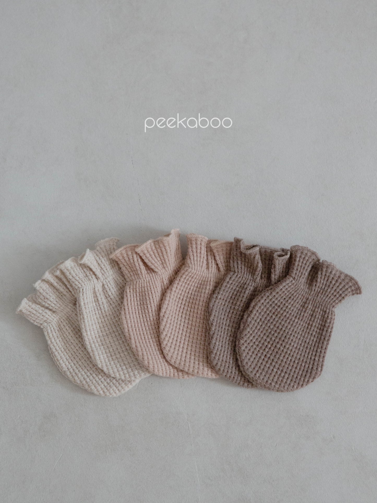 【在庫限り】peekaboo / yes newborn set