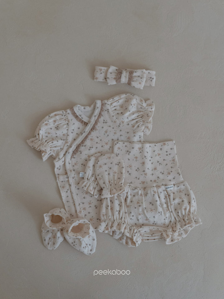 peekaboo  / Bella newborn set